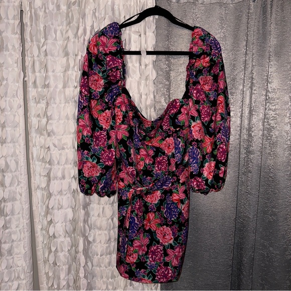 NWT ZARA FLORAL PRINT DRESS WITH BELT MED - Picture 4 of 8